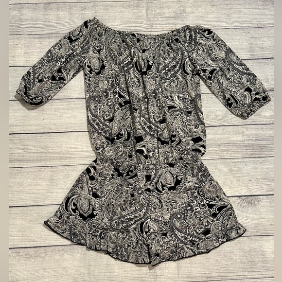 Elan Black & White Paisley Print Romper Size M NWT - Picture 6 of 9
